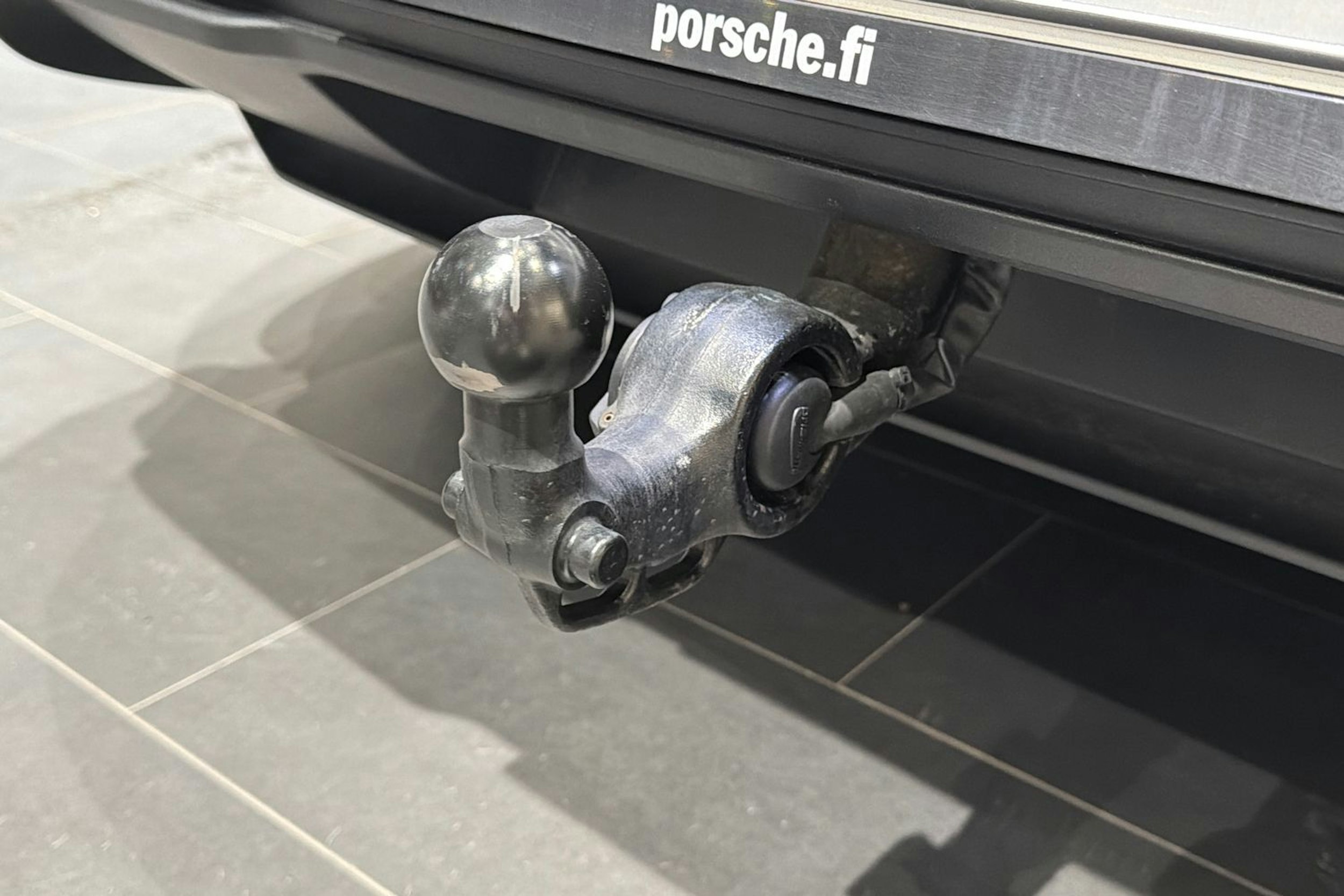 vihreä Porsche Macan 2024 kuva 32.