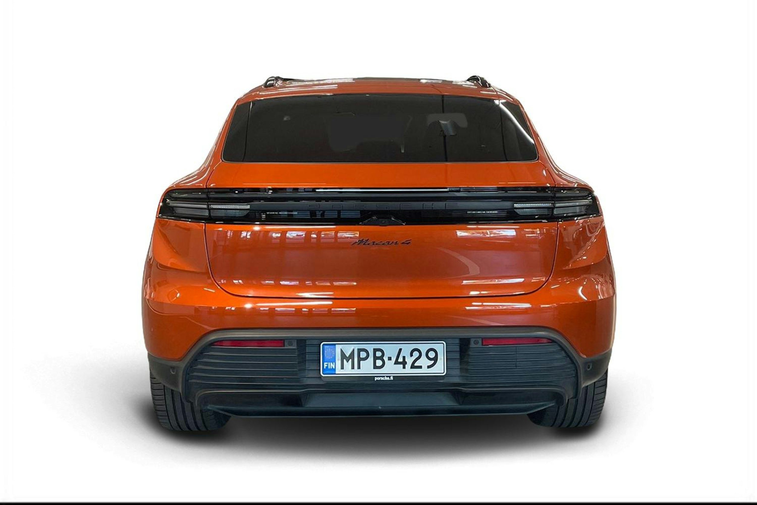 oranssi Porsche Macan 2024 kuva 3.