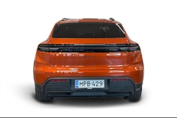 oranssi Porsche Macan 2024 kuva 3.