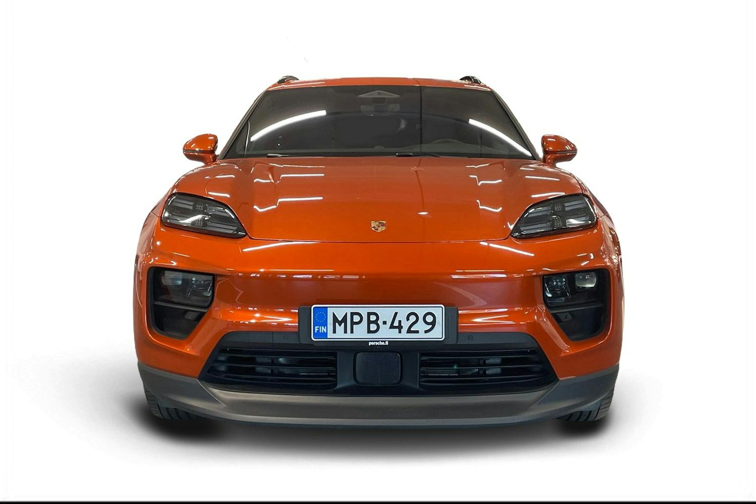 oranssi Porsche Macan 2024 kuva 4.