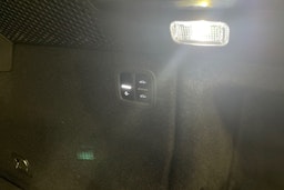 oranssi Porsche Macan 2024 kuva 23.