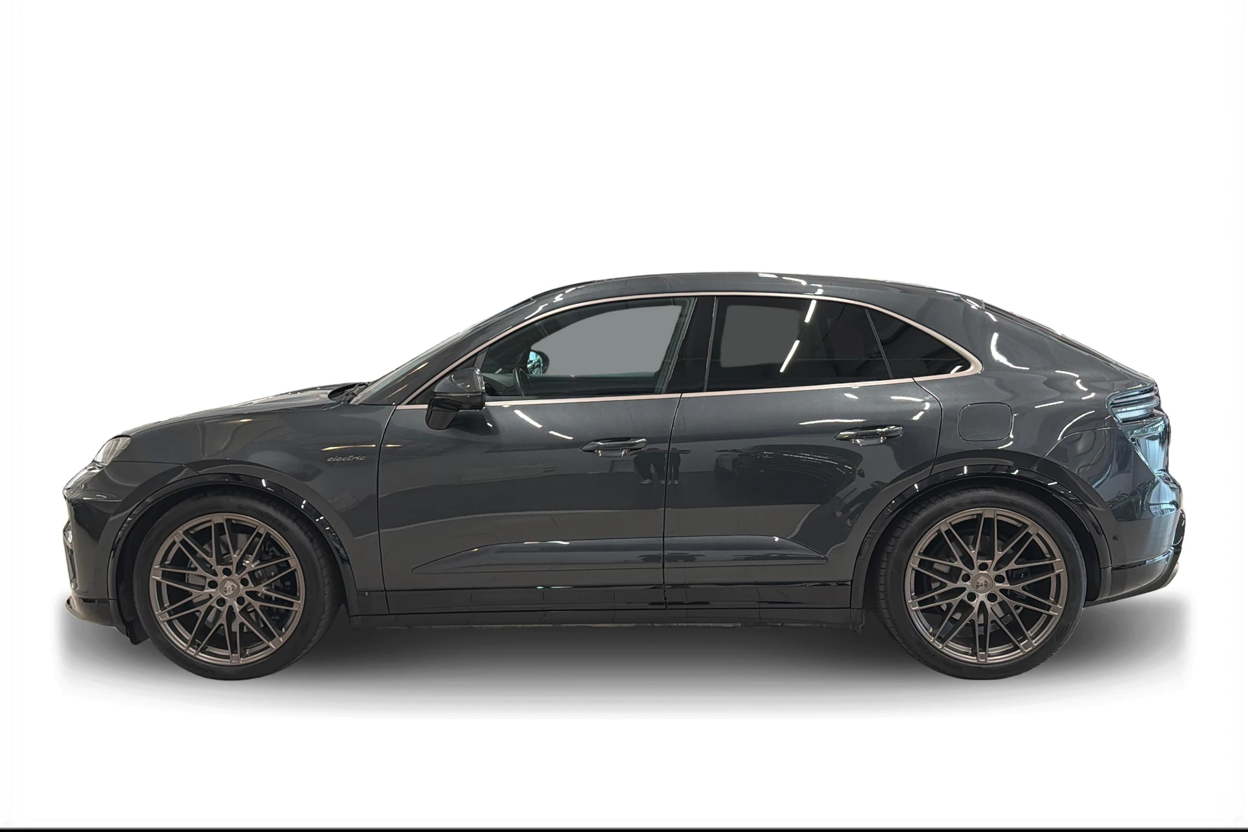 harmaa Porsche Macan 2024 kuva 6.