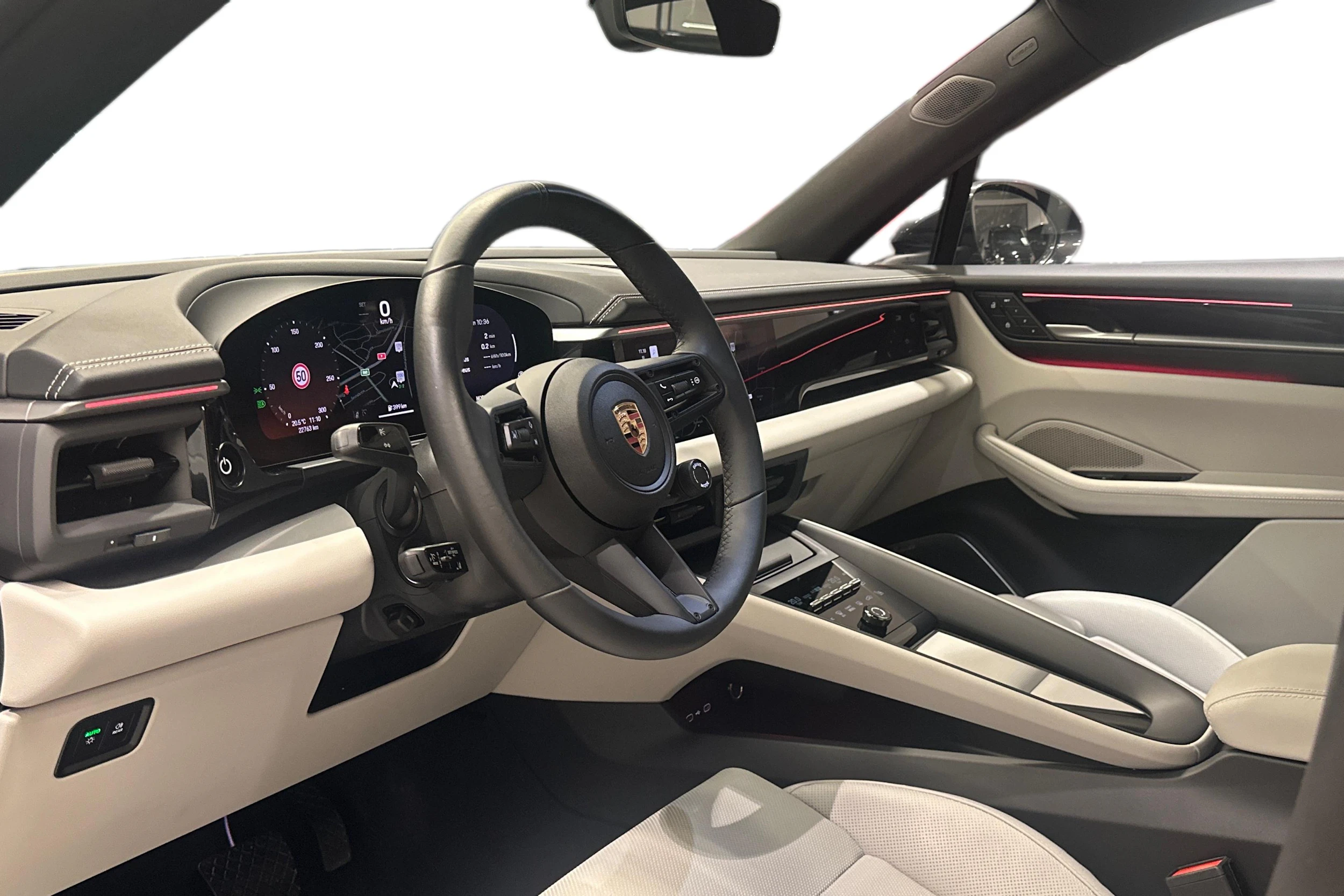 Harmaa Porsche Macan 2024 kuva 6.