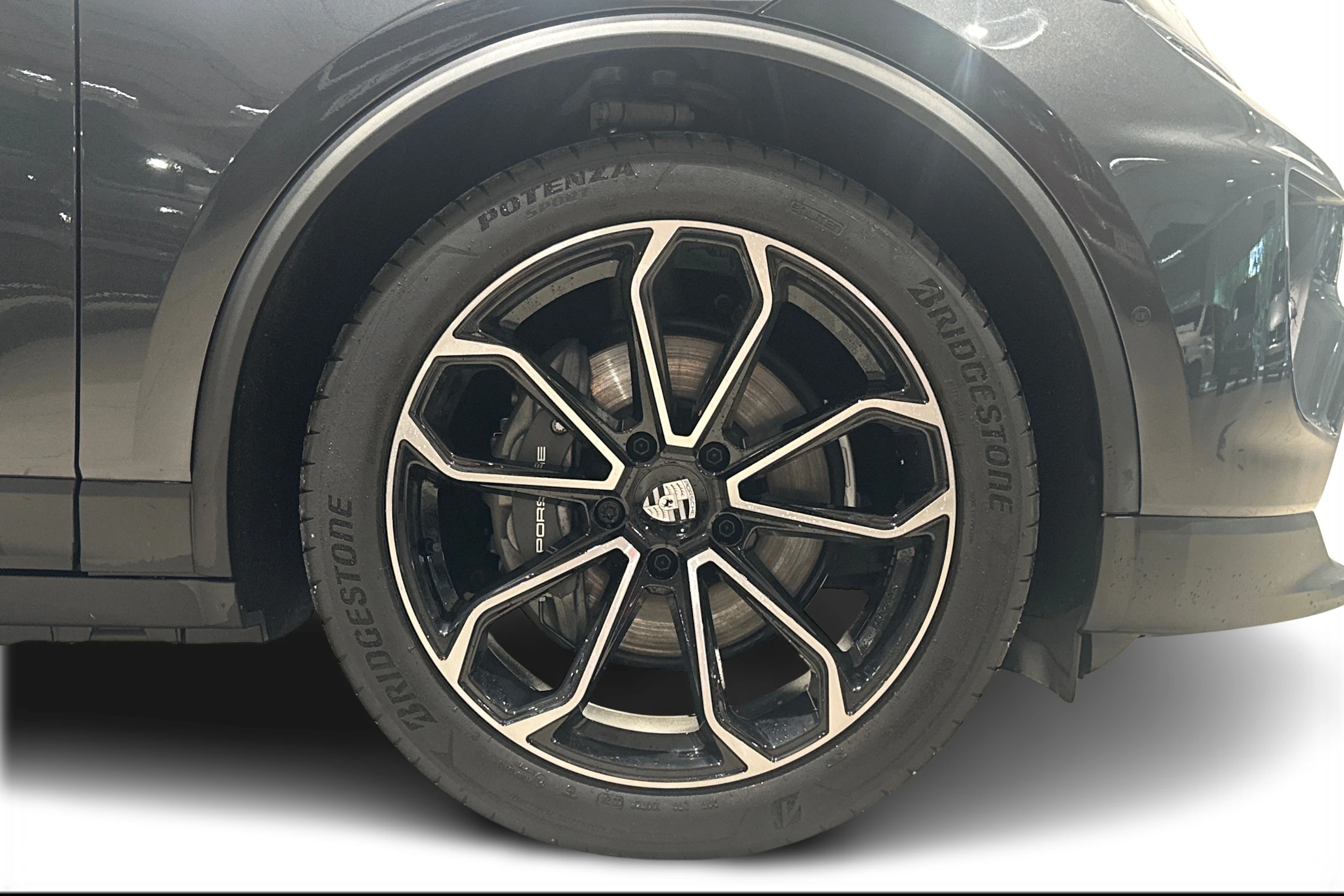 Harmaa Porsche Macan 2024 kuva 9.