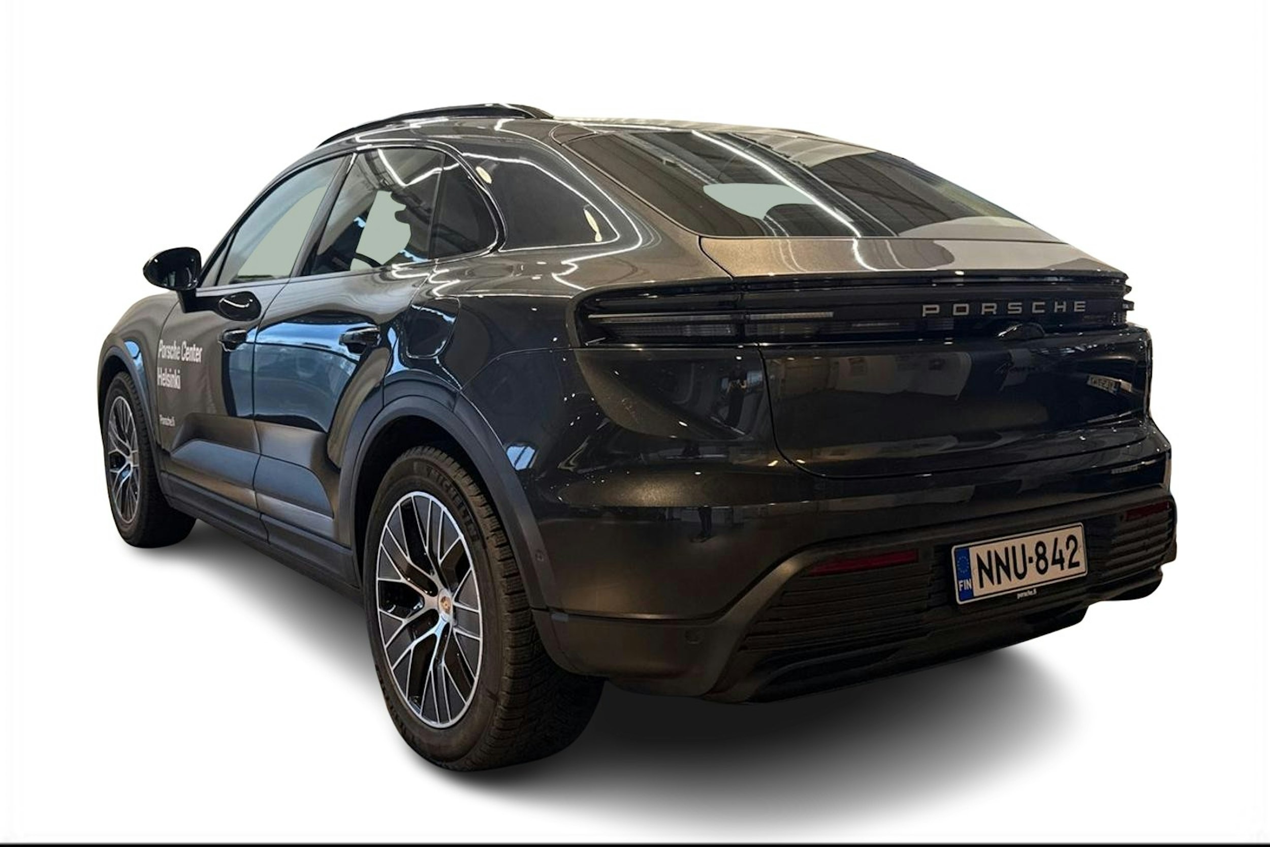 Harmaa Porsche Macan 2024 kuva 2.
