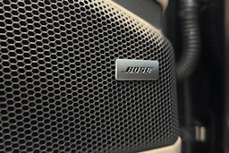 Harmaa Porsche Macan 2024 kuva 13.