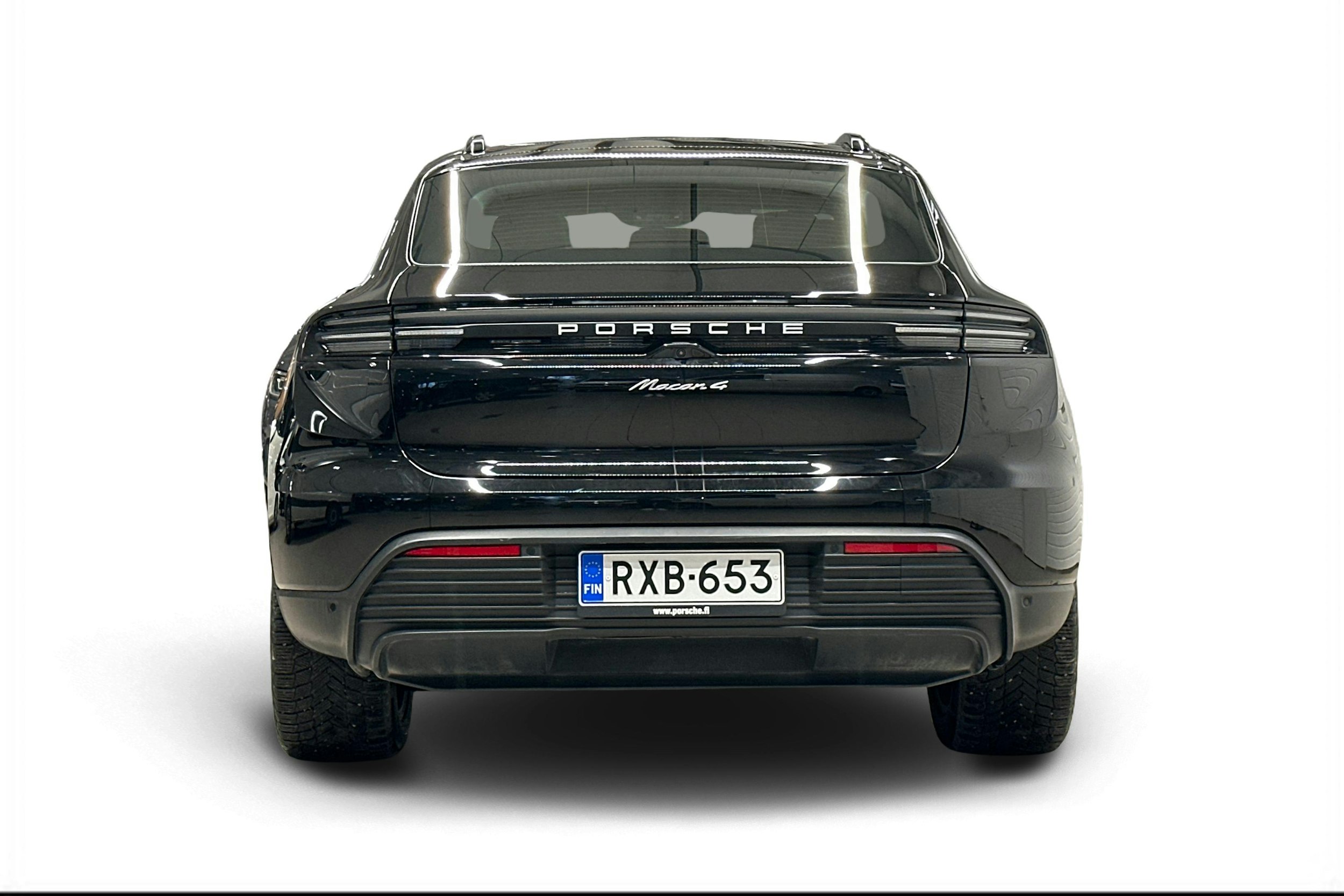 Musta Porsche Macan 2024 kuva 3.