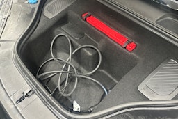 Musta Porsche Macan 2024 kuva 26.