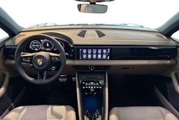 musta Porsche Macan 2024 kuva 7.