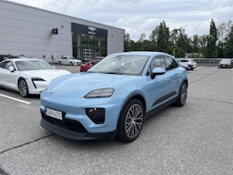 Sininen Porsche Macan 2024 kuva 1.