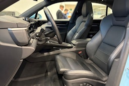 Sininen Porsche Macan 2024 kuva 10.