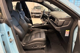 Sininen Porsche Macan 2024 kuva 12.