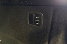 Sininen Porsche Macan 2024 kuva 16.