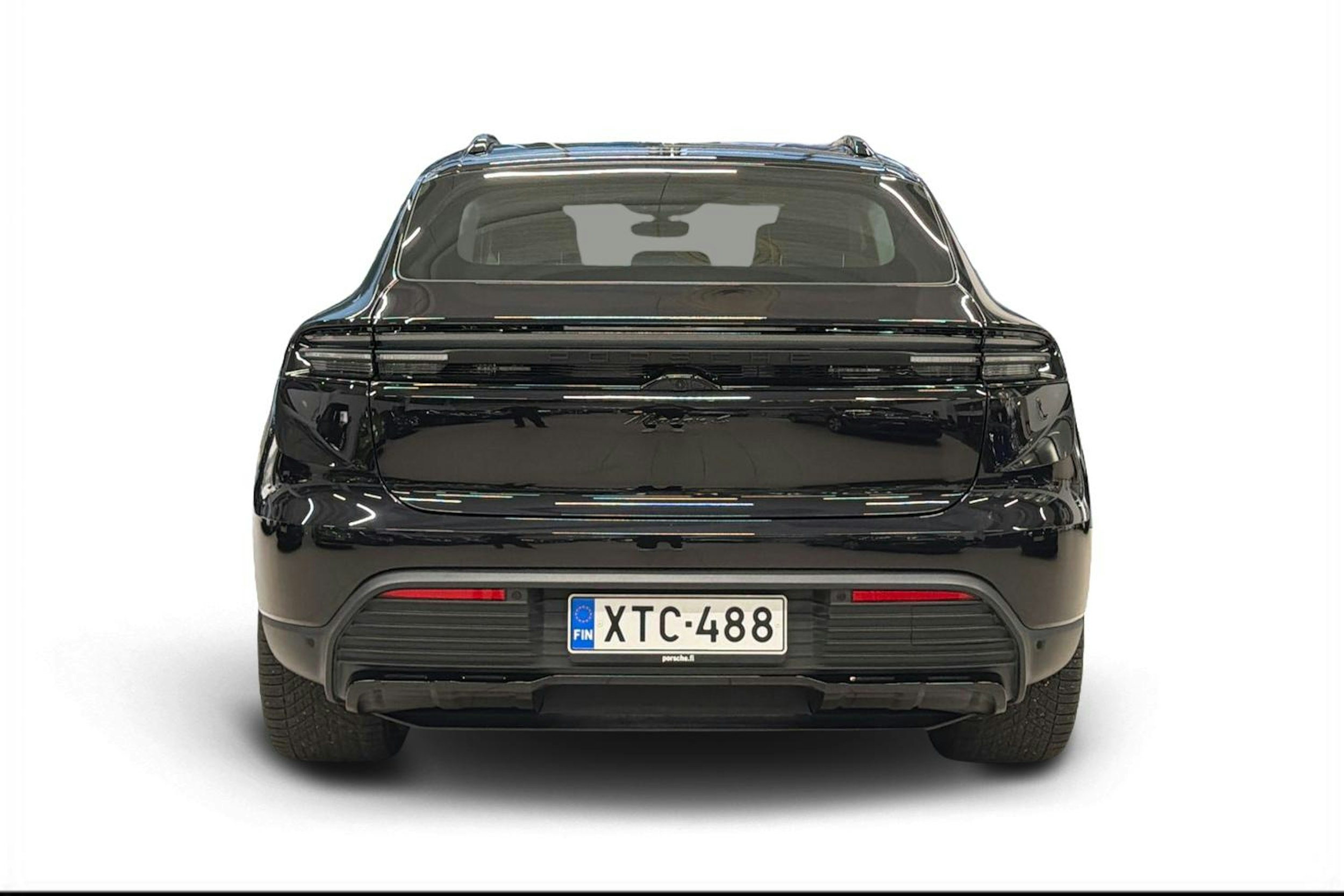 Musta Porsche Macan 2024 kuva 3.