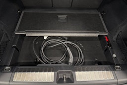 Musta Porsche Macan 2024 kuva 11.