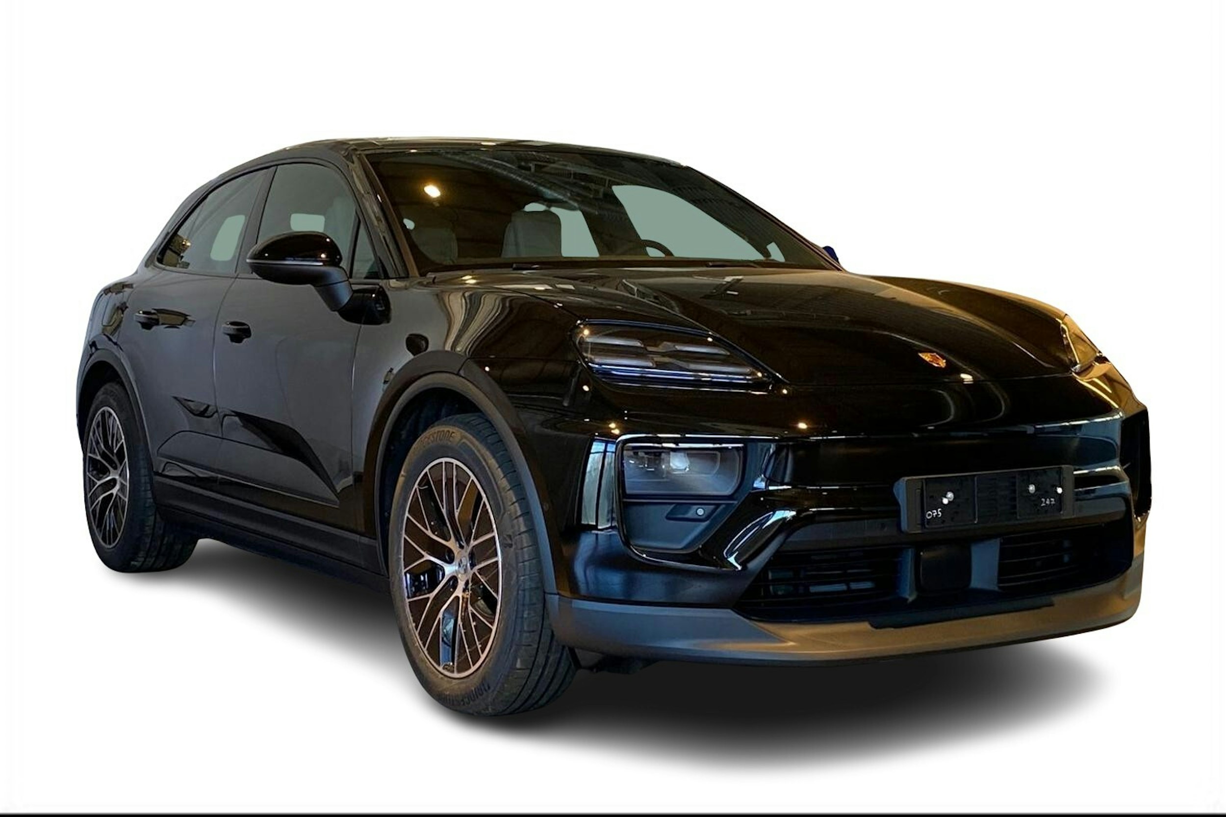 musta Porsche Macan 2024 kuva 1.