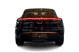 musta Porsche Macan 2024 kuva 3.