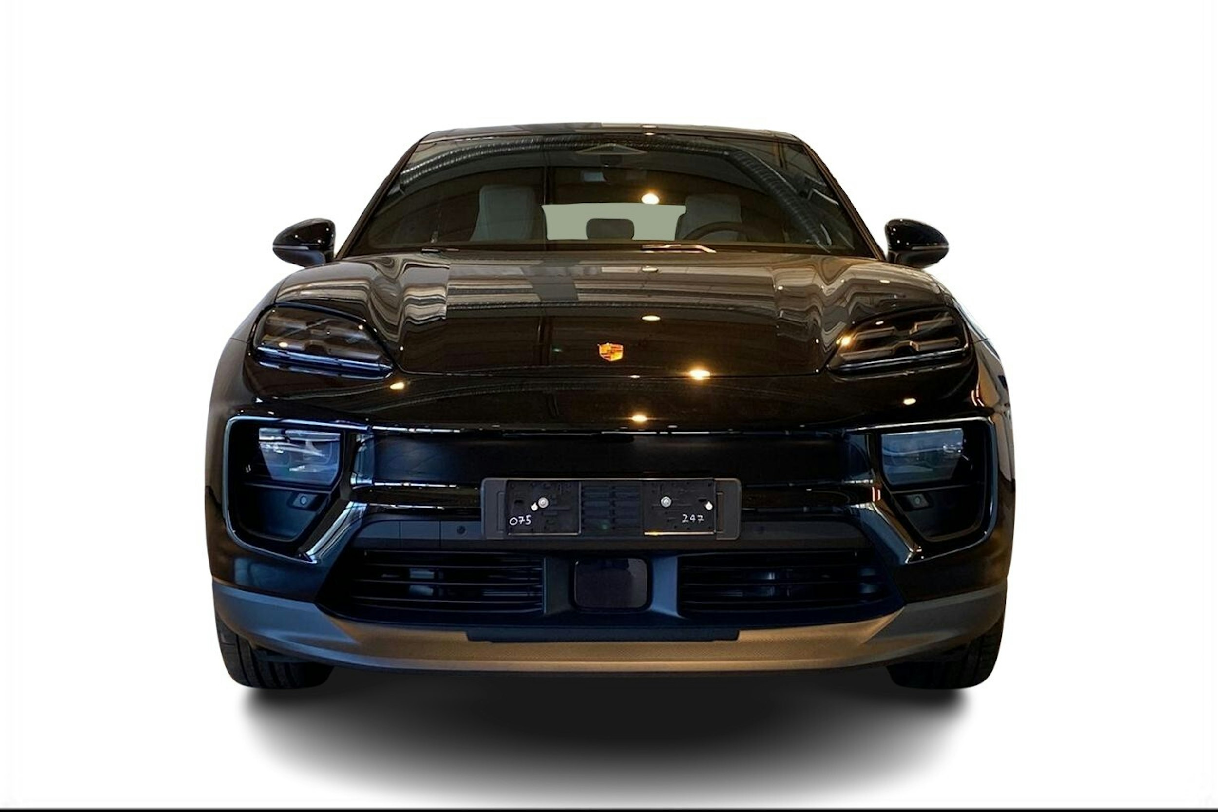 musta Porsche Macan 2024 kuva 4.