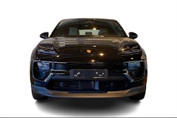 musta Porsche Macan 2024 kuva 4.