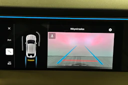 musta Porsche Macan 2024 kuva 17.