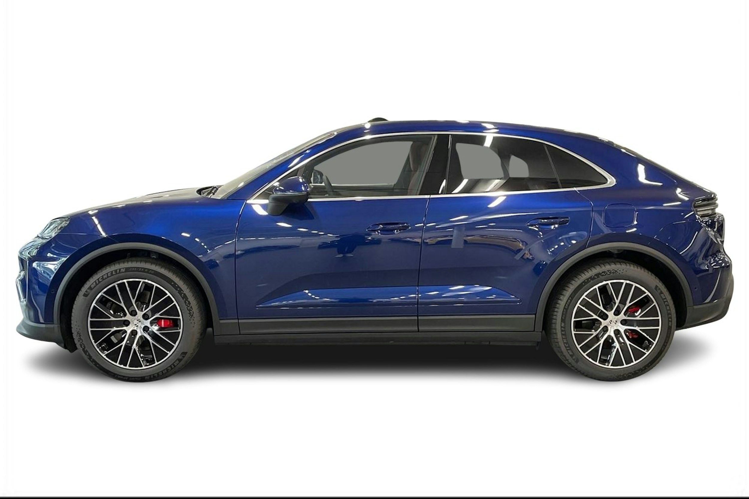 met. sininen Porsche Macan 2025 kuva 5.