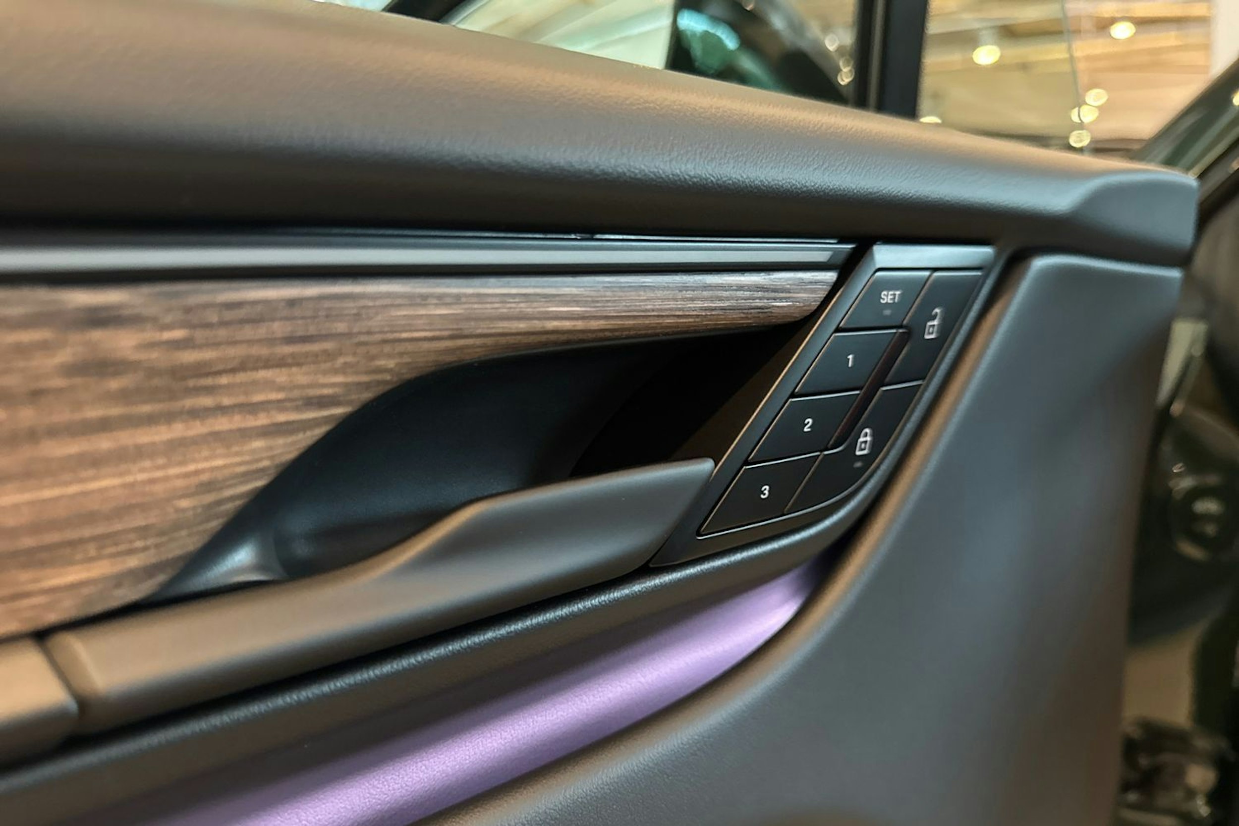 vihreä Porsche Macan 2025 kuva 10.