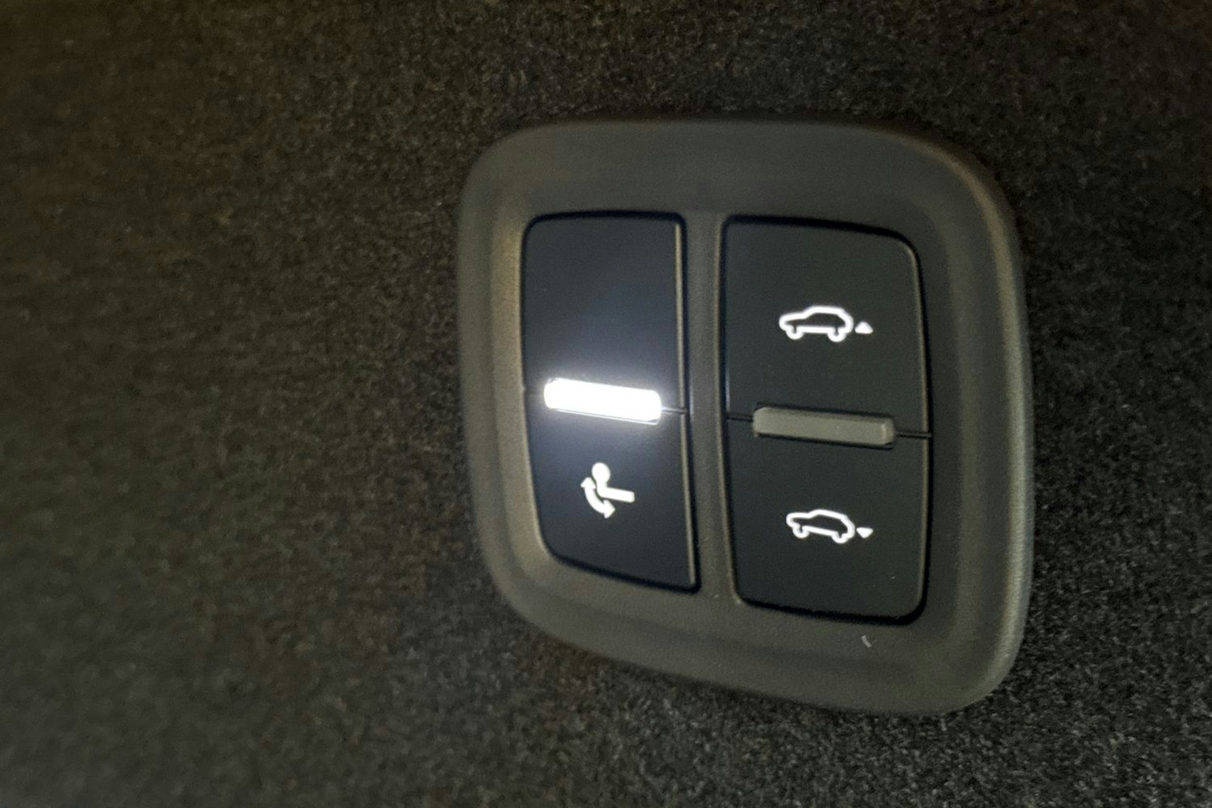 vihreä Porsche Macan 2025 kuva 16.