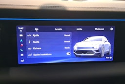 vihreä Porsche Macan 2025 kuva 18.