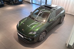 vihreä Porsche Macan 2025 kuva 23.