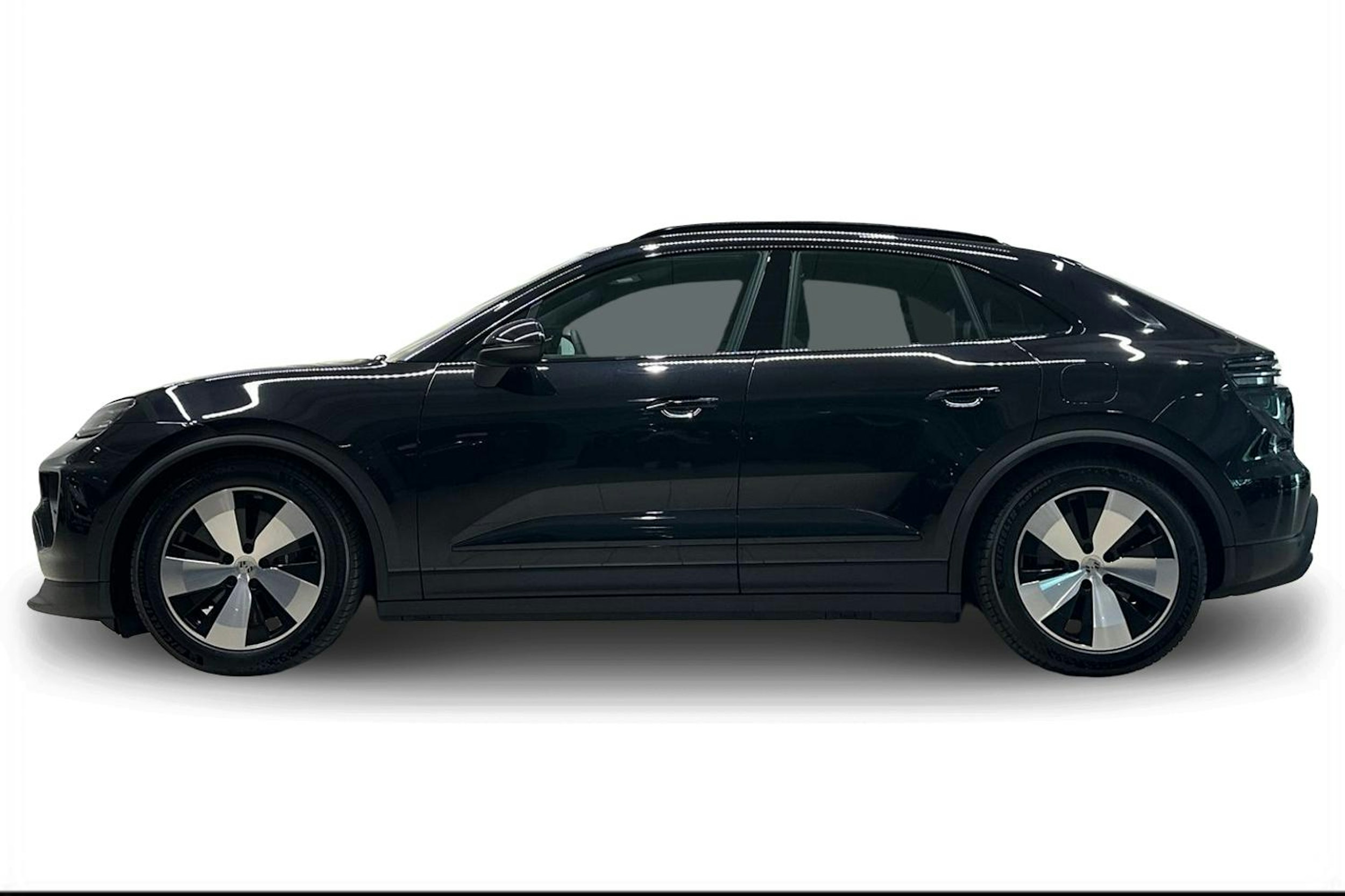 musta Porsche Macan 2025 kuva 5.