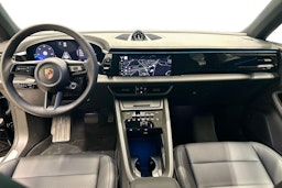 musta Porsche Macan 2025 kuva 7.