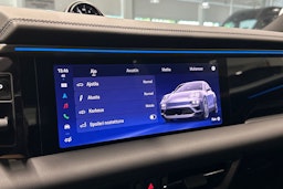 musta Porsche Macan 2025 kuva 19.