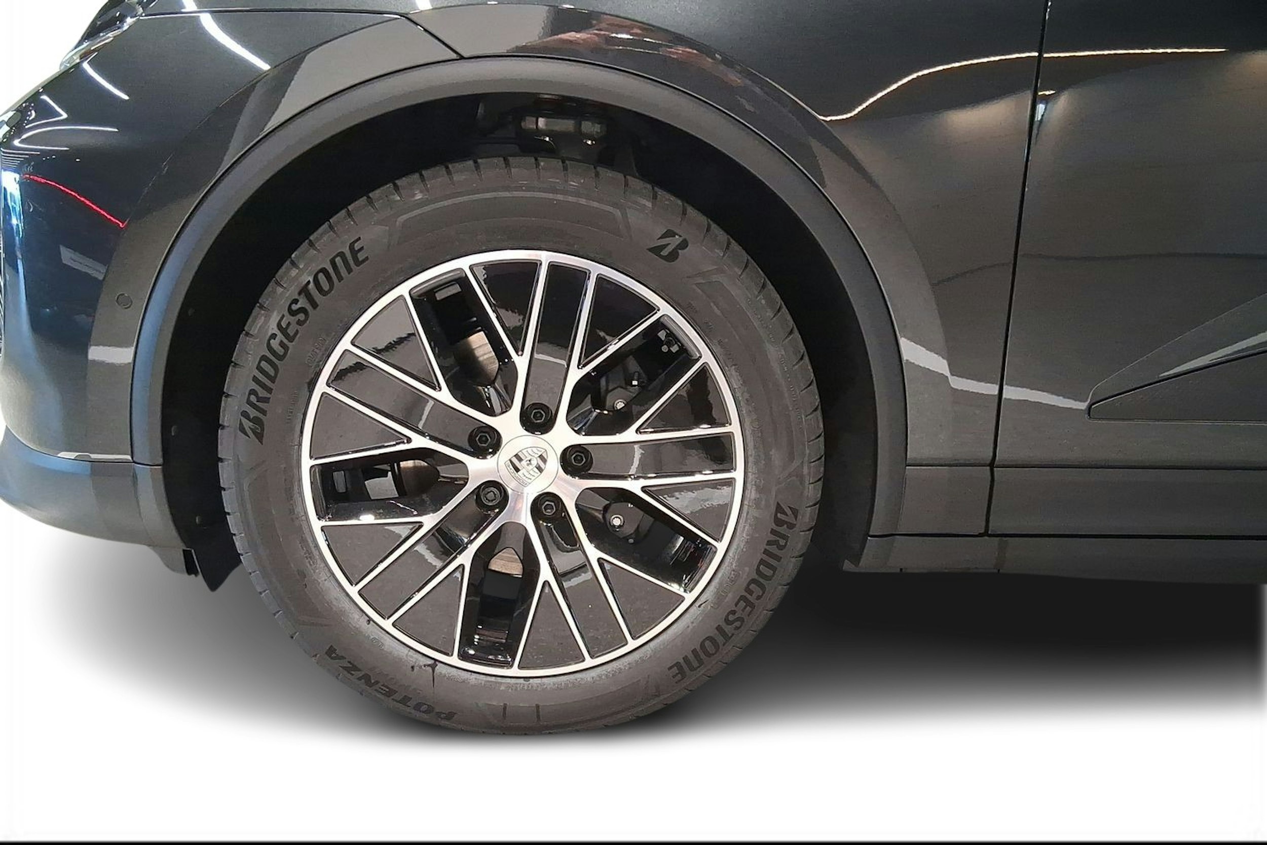 harmaa Porsche Macan 2025 kuva 6.