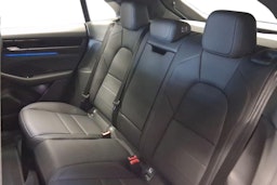harmaa Porsche Macan 2025 kuva 8.