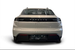 harmaa Porsche Macan 2025 kuva 3.