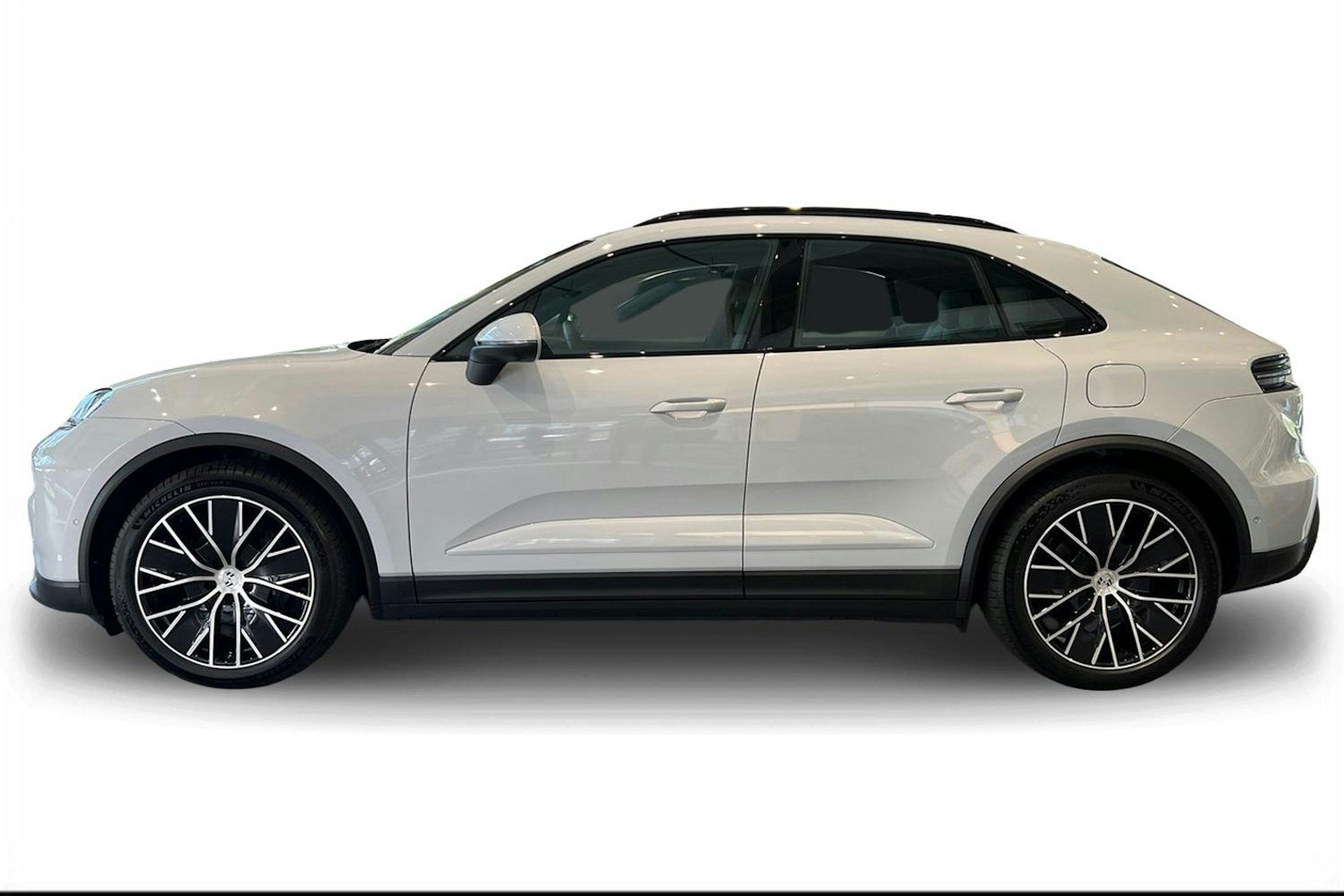 harmaa Porsche Macan 2025 kuva 5.