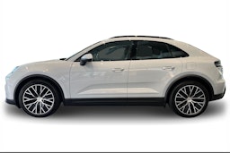 harmaa Porsche Macan 2025 kuva 5.