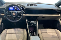 harmaa Porsche Macan 2025 kuva 7.
