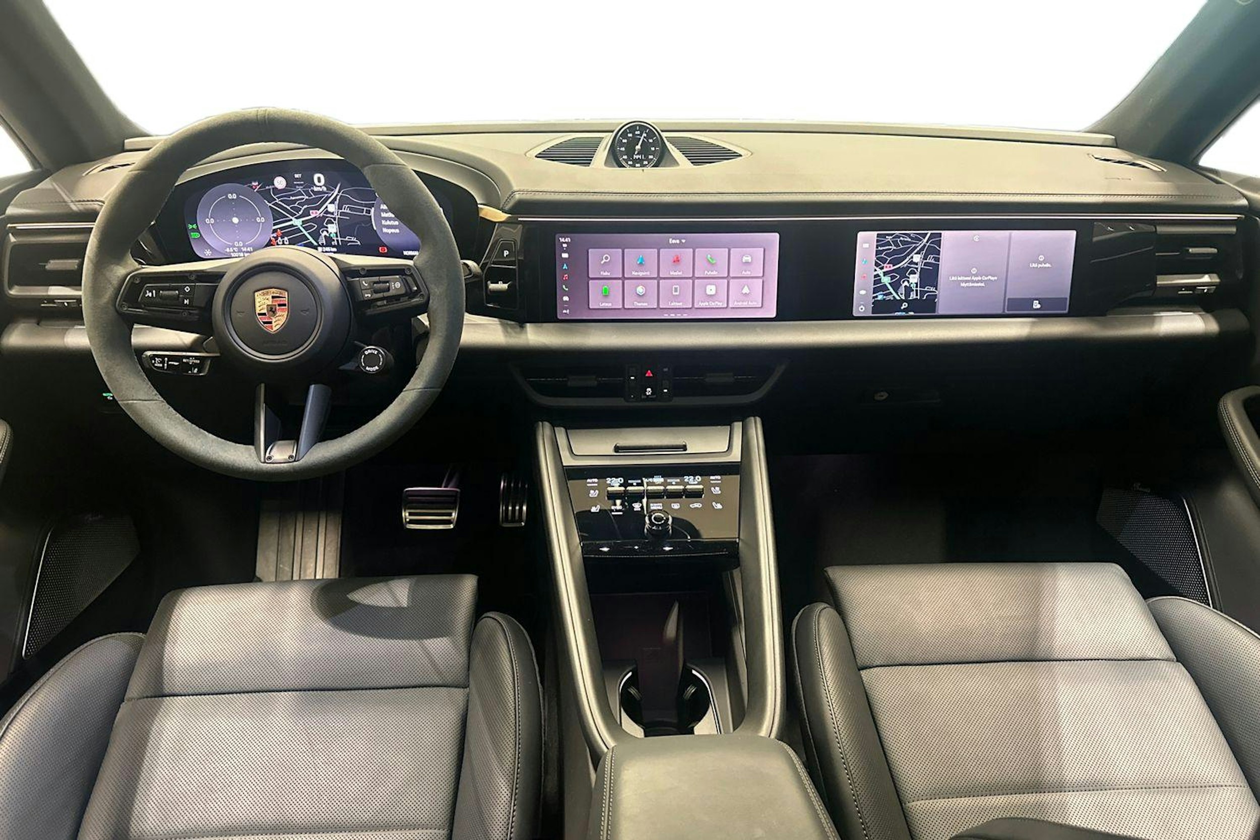 beige Porsche Macan 2025 kuva 7.
