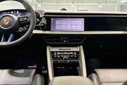 beige Porsche Macan 2025 kuva 13.