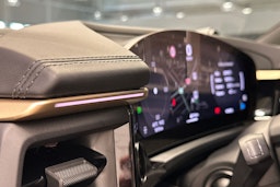 beige Porsche Macan 2025 kuva 21.