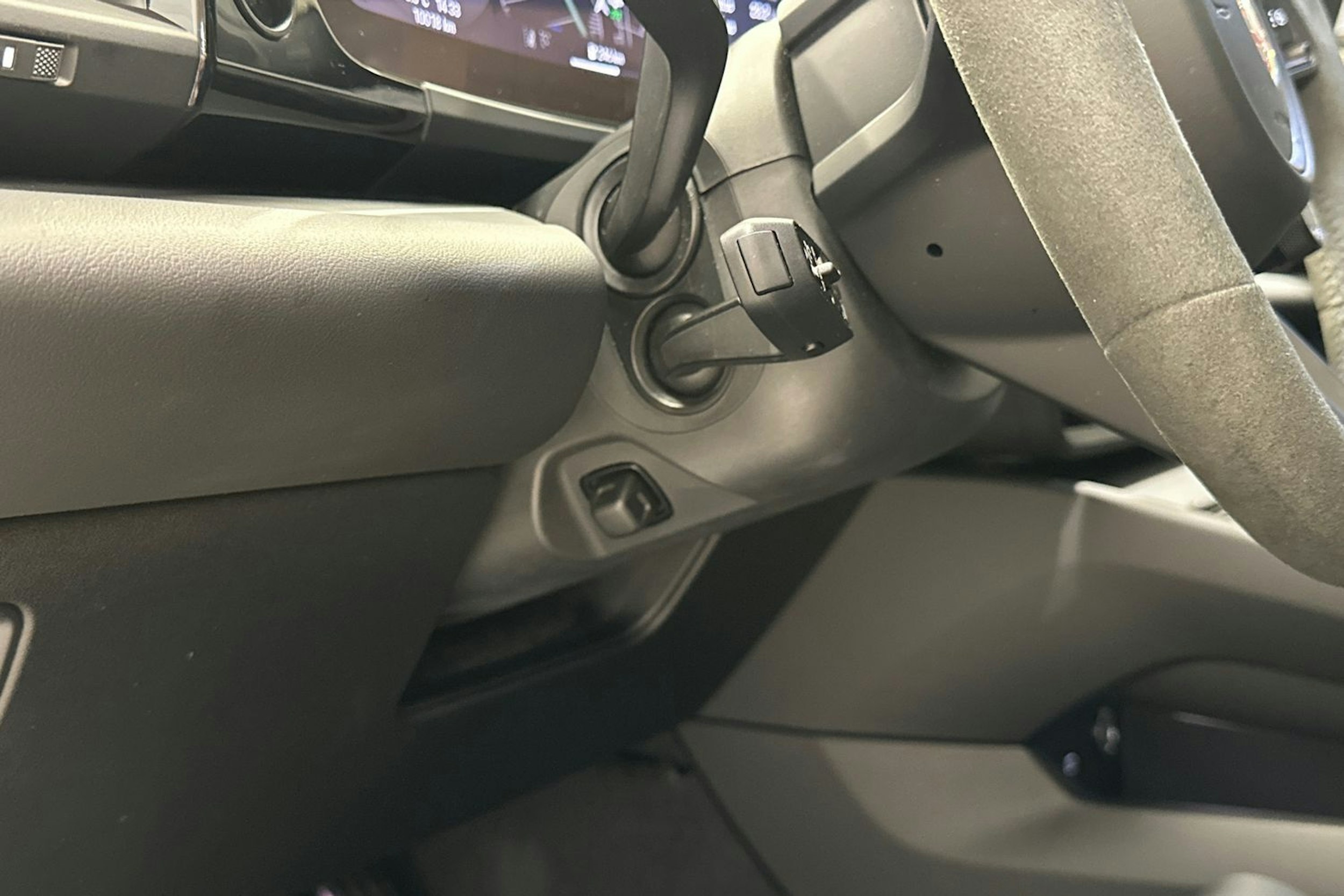 beige Porsche Macan 2025 kuva 22.