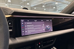 beige Porsche Macan 2025 kuva 28.