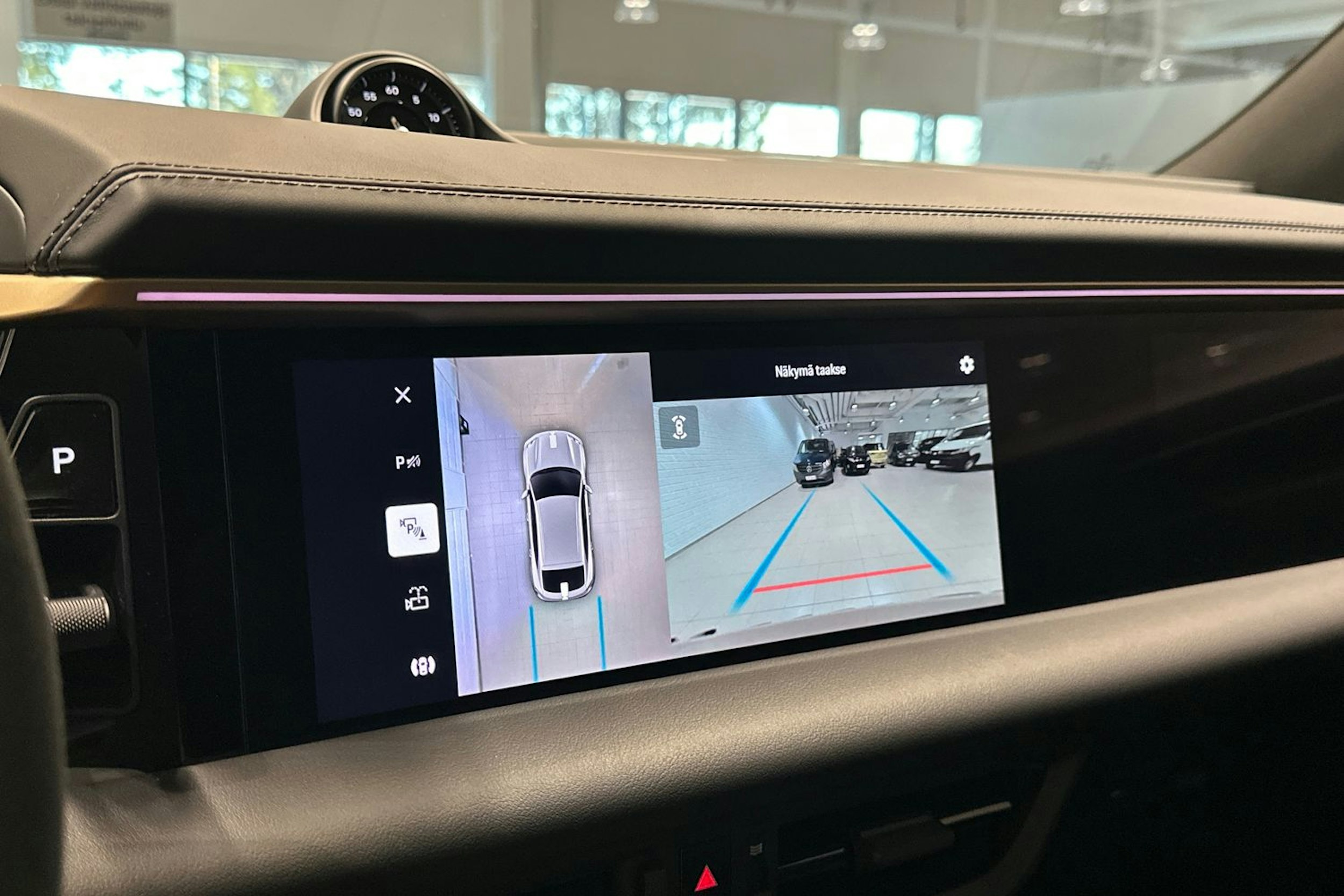 beige Porsche Macan 2025 kuva 31.