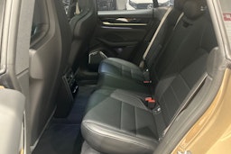 beige Porsche Macan 2025 kuva 33.