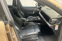 beige Porsche Macan 2025 kuva 36.