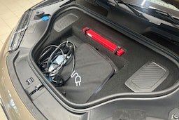 beige Porsche Macan 2025 kuva 37.