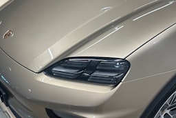 beige Porsche Macan 2025 kuva 39.