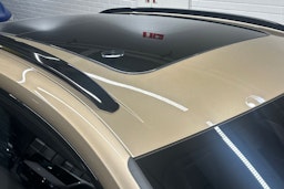 beige Porsche Macan 2025 kuva 40.