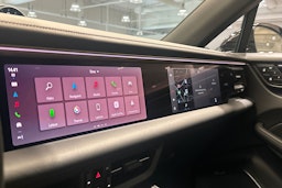 beige Porsche Macan 2025 kuva 42.